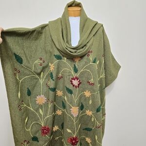 Vtg Wool Poncho Floral Top Wrap w/Shawl Forest Fairy Artsy Festival Cottagecore